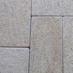 Opus scié Granit gris-beige